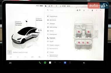 Седан Tesla Model 3 2022 в Києві