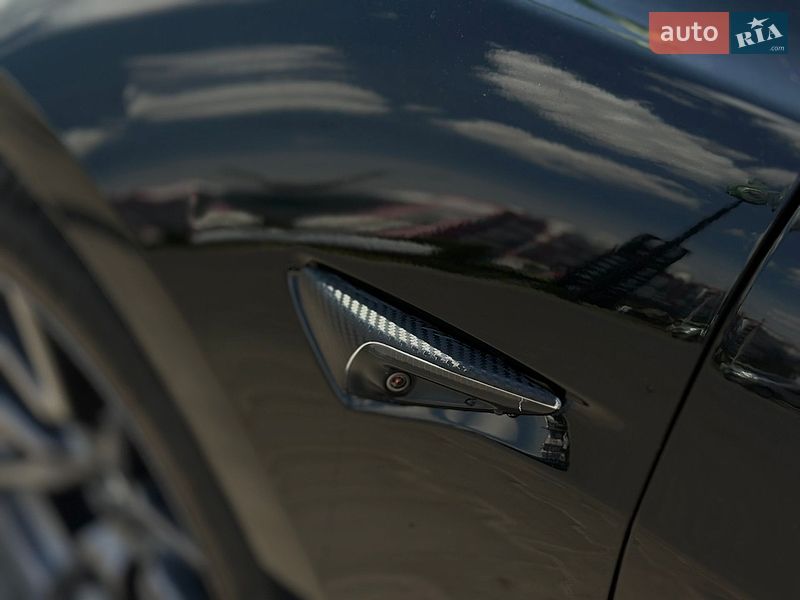 Седан Tesla Model 3 2018 в Луцке