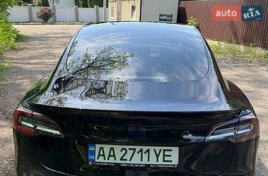 Седан Tesla Model 3 2018 в Киеве