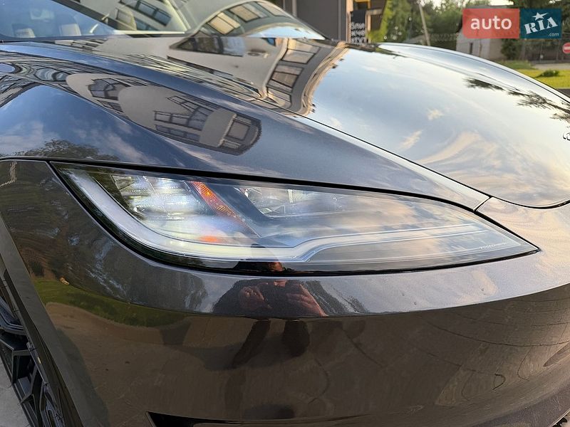 Седан Tesla Model 3 2024 в Львові
