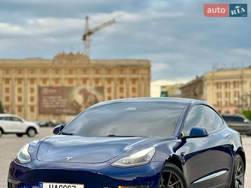 Седан Tesla Model 3 2021 в Харькове