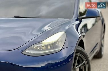 Седан Tesla Model 3 2021 в Харькове