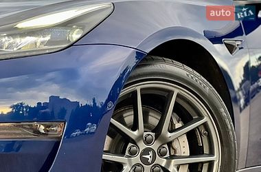 Седан Tesla Model 3 2021 в Харькове