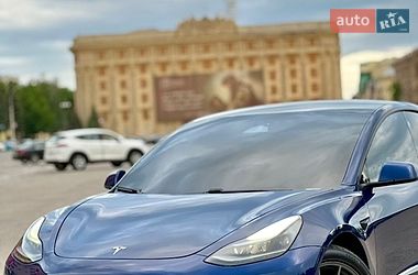 Седан Tesla Model 3 2021 в Харкові