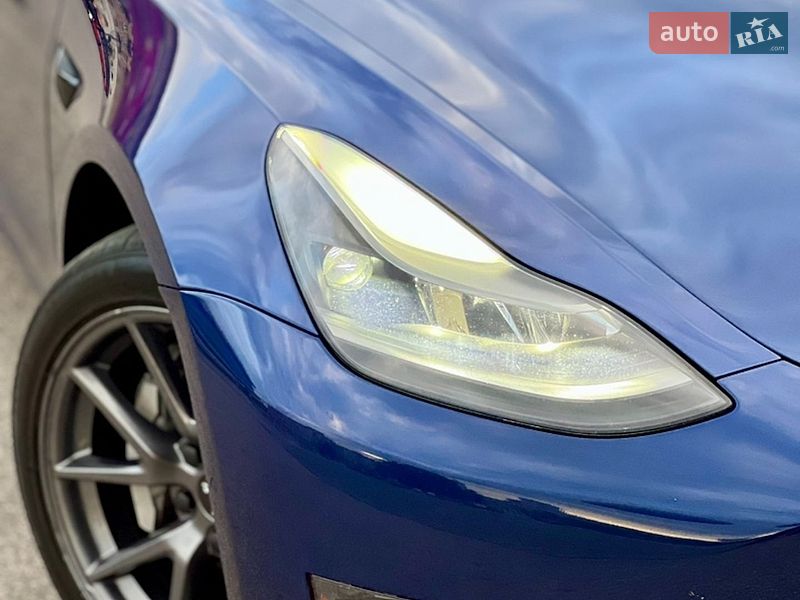 Седан Tesla Model 3 2021 в Харькове