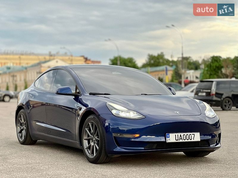 Седан Tesla Model 3 2021 в Харькове