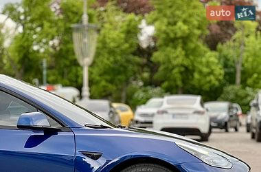 Седан Tesla Model 3 2021 в Харькове