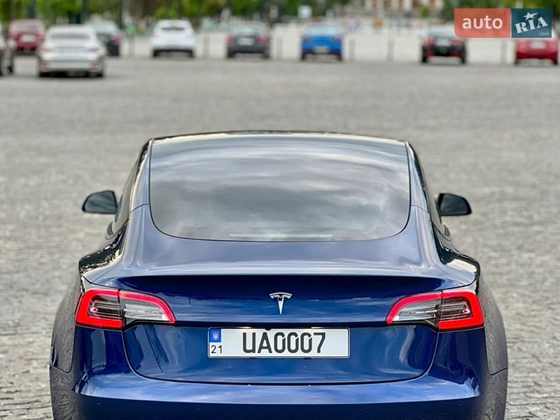 Седан Tesla Model 3 2021 в Харькове