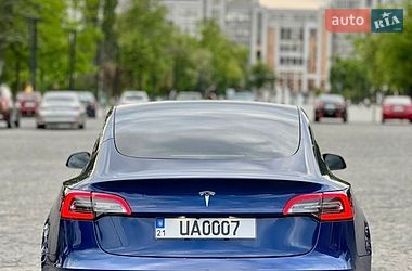 Седан Tesla Model 3 2021 в Харькове