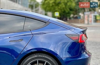 Седан Tesla Model 3 2021 в Харькове