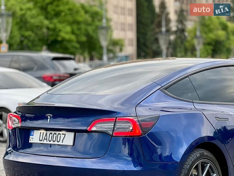 Седан Tesla Model 3 2021 в Харькове