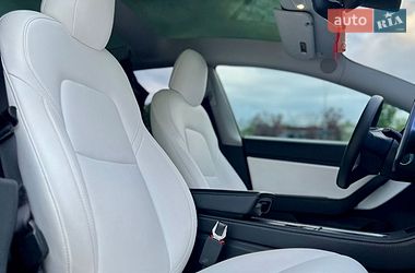 Седан Tesla Model 3 2021 в Харькове