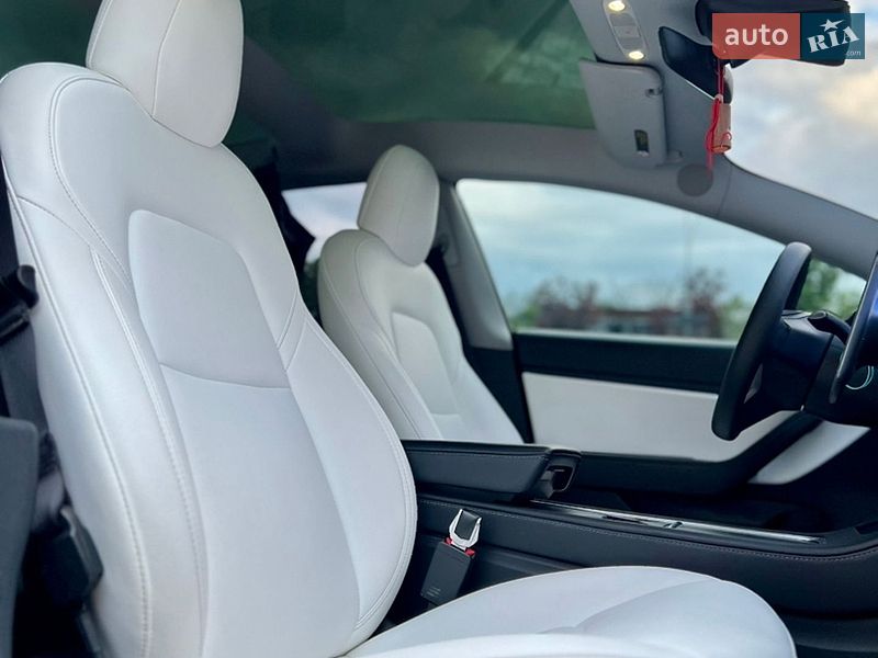Седан Tesla Model 3 2021 в Харькове