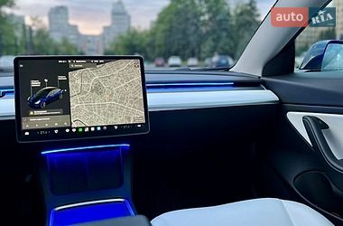Седан Tesla Model 3 2021 в Харькове