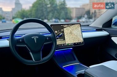 Седан Tesla Model 3 2021 в Харкові