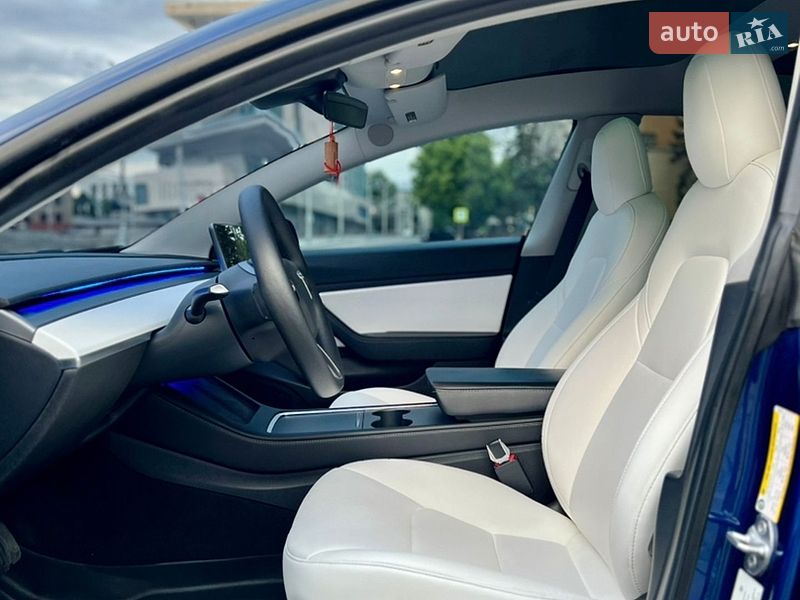 Седан Tesla Model 3 2021 в Харькове