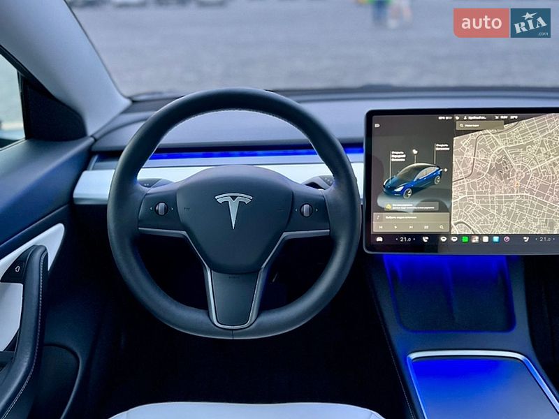 Седан Tesla Model 3 2021 в Харькове
