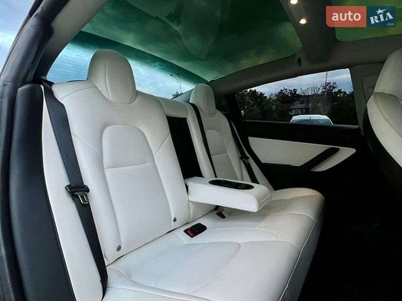 Седан Tesla Model 3 2021 в Харькове