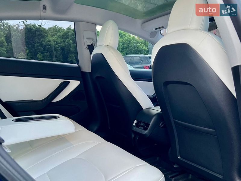Седан Tesla Model 3 2021 в Харькове