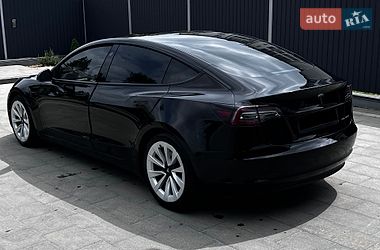 Седан Tesla Model 3 2021 в Самборі