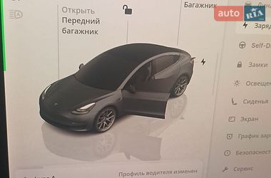 Седан Tesla Model 3 2022 в Днепре