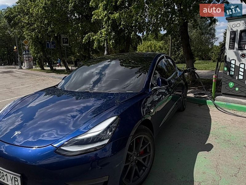 Tesla Model 3 2018 Tesla Model 3 2018