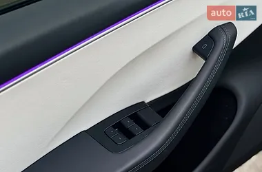 Tesla Model 3 2025