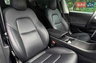 Седан Tesla Model 3 2020 в Ивано-Франковске