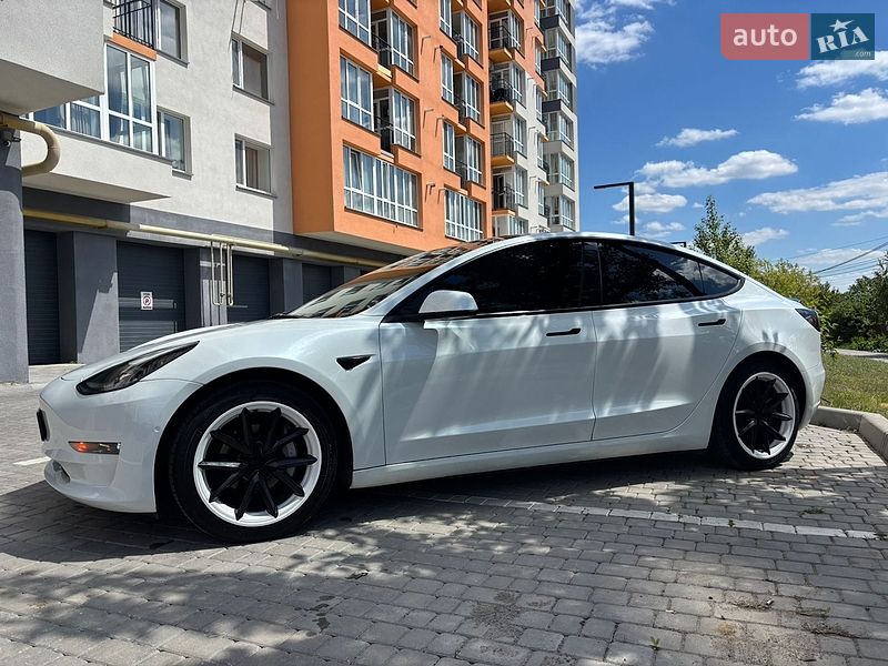 Седан Tesla Model 3 2021 в Вінниці фото 2 Седан Tesla Model 3 2021 в Вінниці