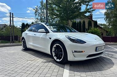 Седан Tesla Model 3 2021 в Вінниці
