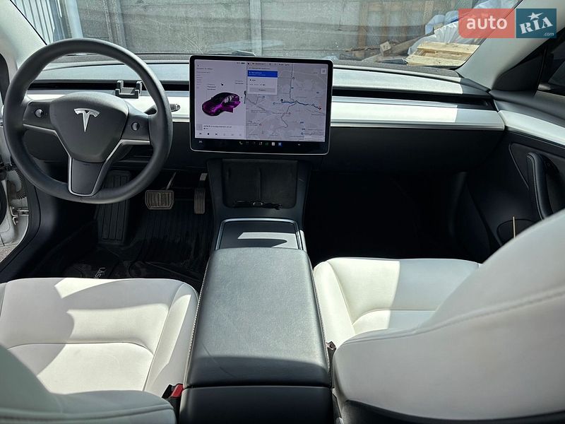 Седан Tesla Model 3 2021 в Вінниці