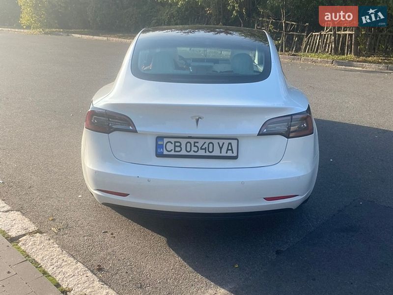 Седан Tesla Model 3 2019 в Чернигове