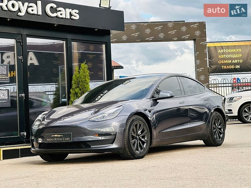 Седан Tesla Model 3 2022 в Харкові