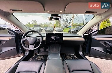 Седан Tesla Model 3 2022 в Харкові