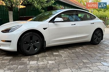 Седан Tesla Model 3 2022 в Луцке