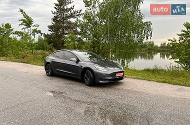 Седан Tesla Model 3 2021 в Калиновке