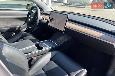 Седан Tesla Model 3 2021 в Калиновке