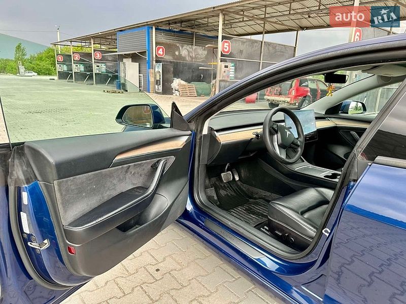 Седан Tesla Model 3 2021 в Кам'янець-Подільському