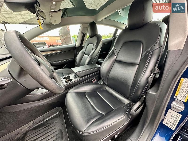 Седан Tesla Model 3 2021 в Кам'янець-Подільському