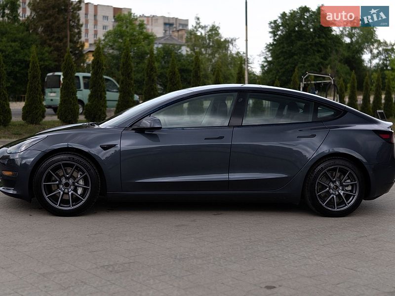 Седан Tesla Model 3 2022 в Дрогобичі фото 5 Седан Tesla Model 3 2022 в Дрогобичі