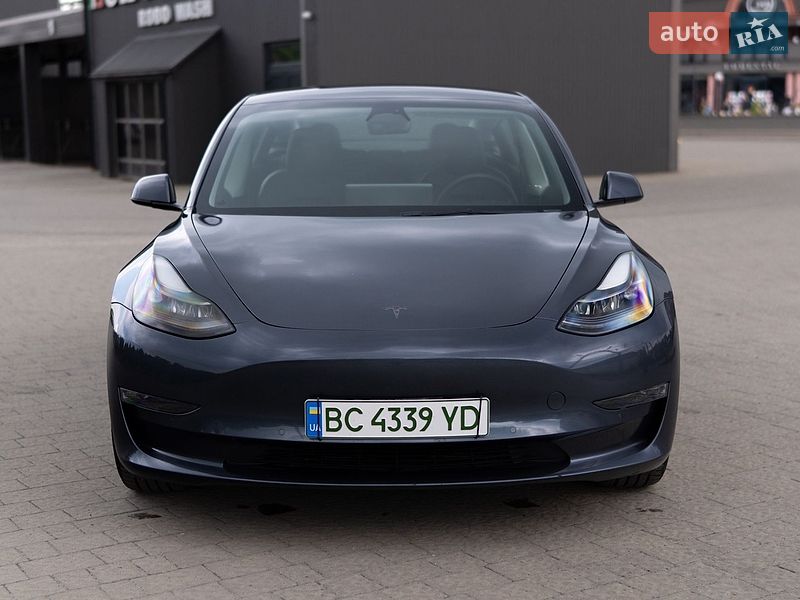 Седан Tesla Model 3 2022 в Дрогобичі фото 15 Седан Tesla Model 3 2022 в Дрогобичі