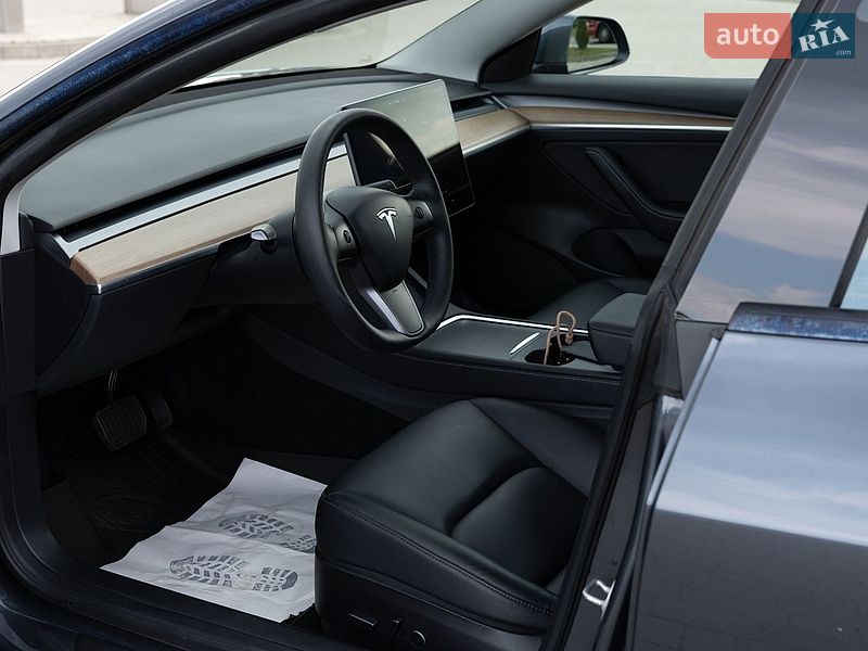 Седан Tesla Model 3 2022 в Дрогобичі фото 24 Седан Tesla Model 3 2022 в Дрогобичі