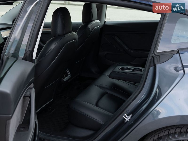 Седан Tesla Model 3 2022 в Дрогобичі фото 25 Седан Tesla Model 3 2022 в Дрогобичі