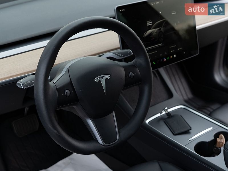 Седан Tesla Model 3 2022 в Дрогобичі фото 27 Седан Tesla Model 3 2022 в Дрогобичі