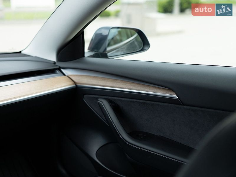 Седан Tesla Model 3 2022 в Дрогобичі фото 29 Седан Tesla Model 3 2022 в Дрогобичі