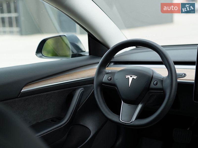 Седан Tesla Model 3 2022 в Дрогобичі фото 30 Седан Tesla Model 3 2022 в Дрогобичі