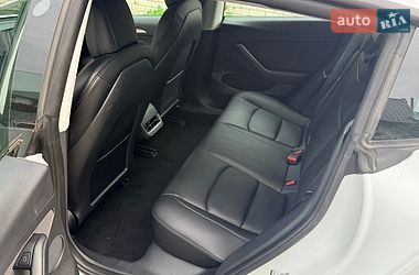 Седан Tesla Model 3 2022 в Дніпрі