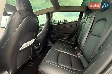 Седан Tesla Model 3 2020 в Одессе