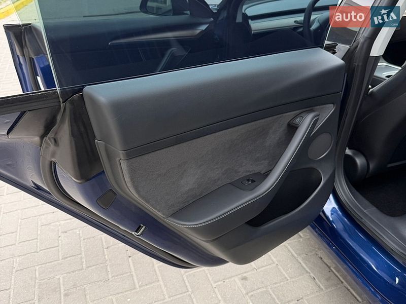 Седан Tesla Model 3 2023 в Львові фото 15 Седан Tesla Model 3 2023 в Львові