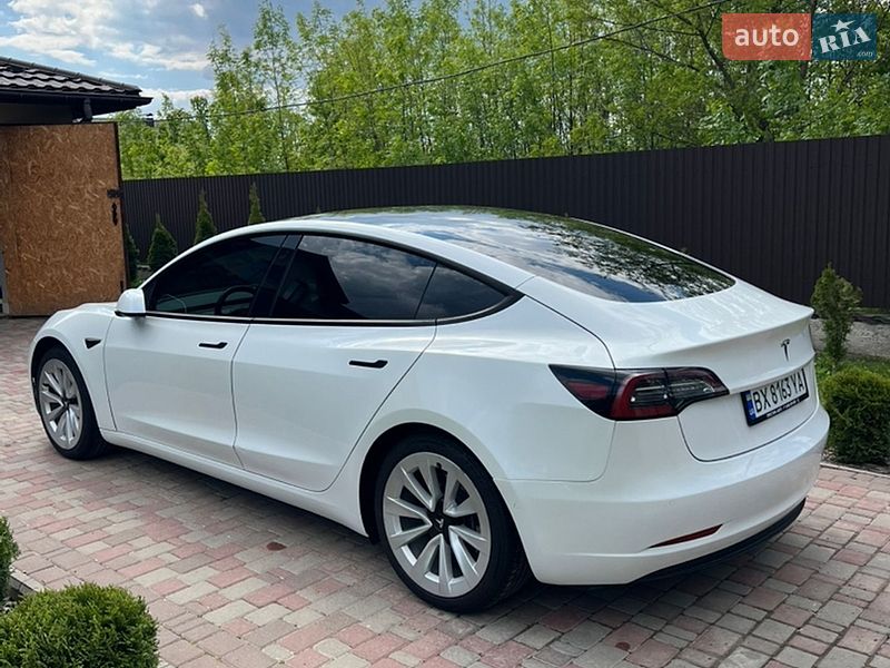 Седан Tesla Model 3 2021 в Хмельницькому